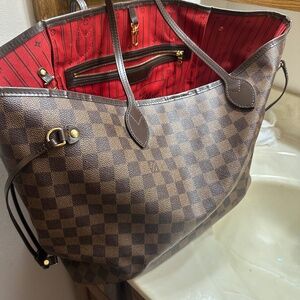 Gently used Louis Vuitton Neverful Tote Bag